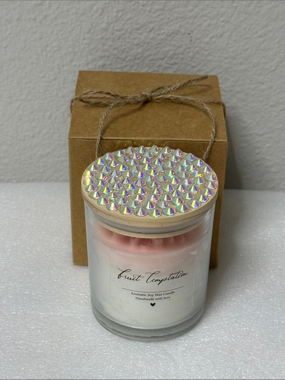 🌸✨ Hand-Poured Pink Floral Soy Candle with Sparkling Rhinestone Lid ✨🌸 - Picture 7 of 7